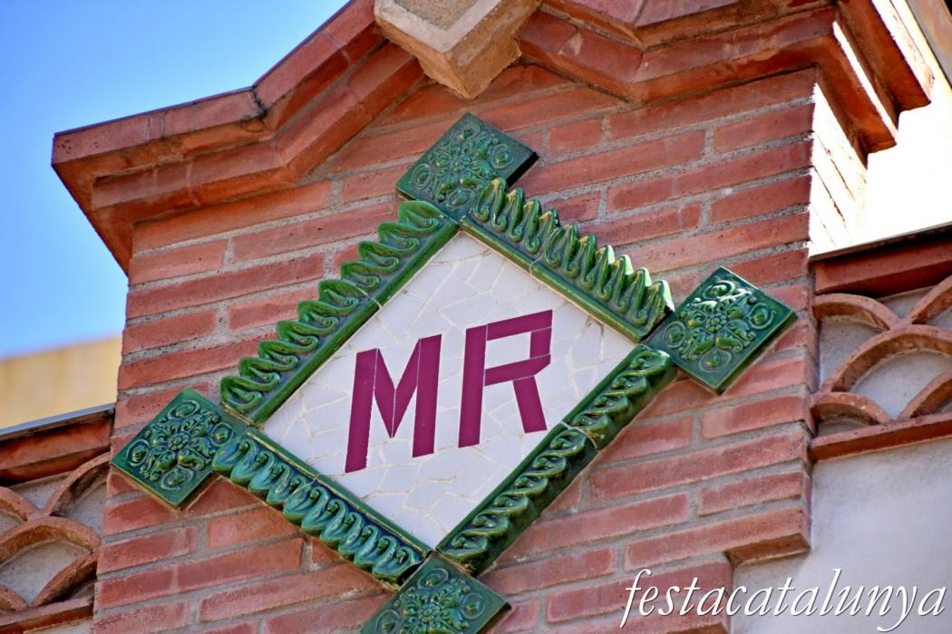 Molins de Rei - Cases modernistes del carrer Carril