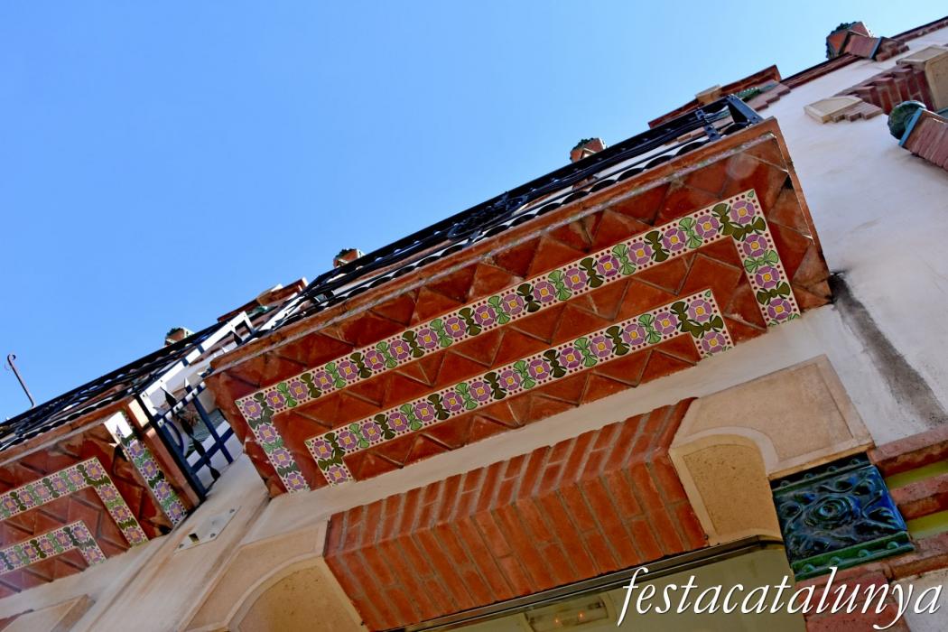 Molins de Rei - Cases modernistes del carrer Carril