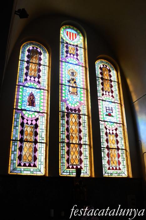 Molins de Rei - Vitralls de l'església de Sant Miquel Arcàngel - Vitralls Mare de Déu de Montserrat