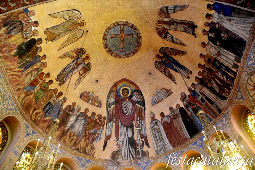 Molins de Rei - Altar Major de l'església de Sant Miquel Arcàngel