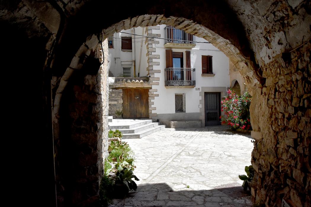 Nucli antic de Sant Guim de la Plana ***