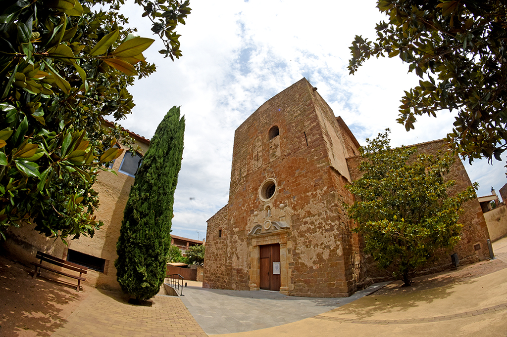 Parlavà - Església parroquail de Sant Feliu