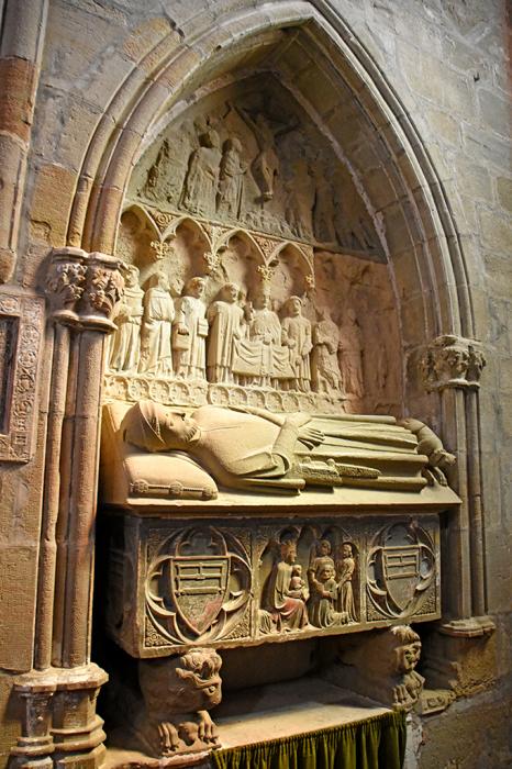 Sepulcre de Ramon Serra el Major a Santa Maria de Cervera ***