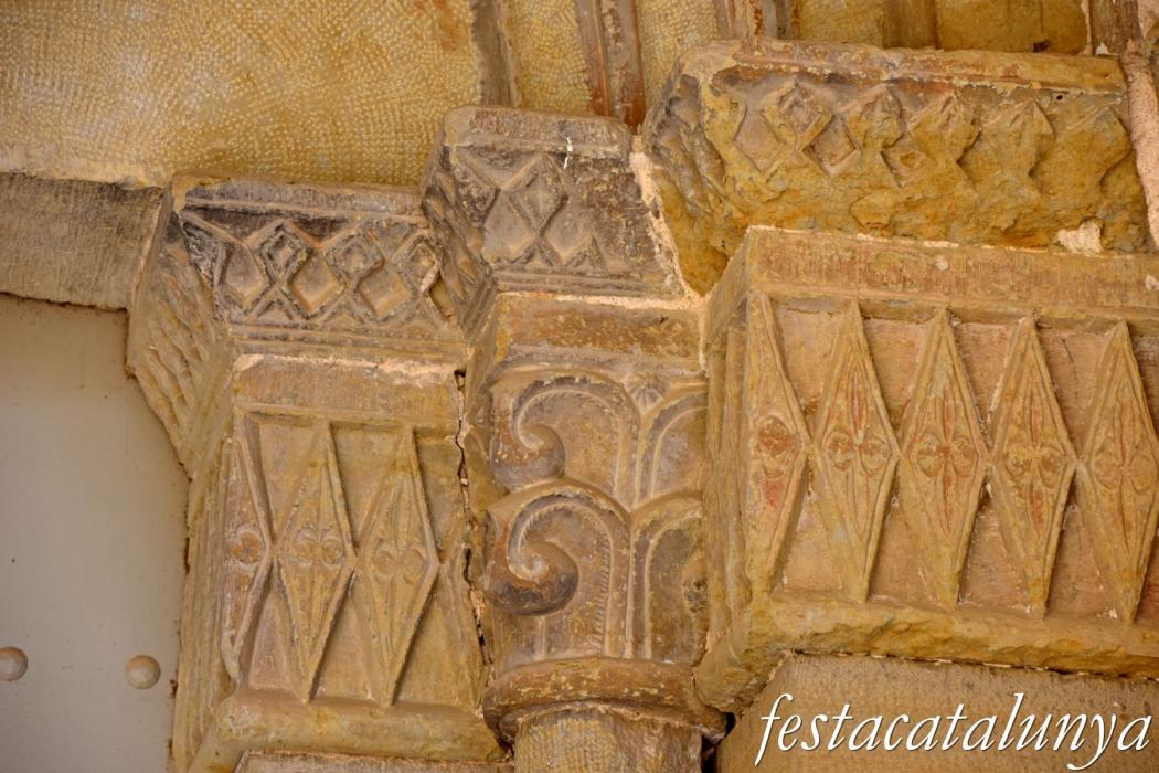 Cervera - Església de Santa Maria - Portalada romànica