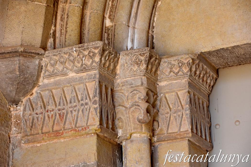 Cervera - Església de Santa Maria - Portalada romànica