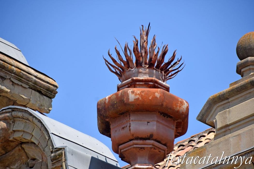 Universitat - Façanes exteriors 