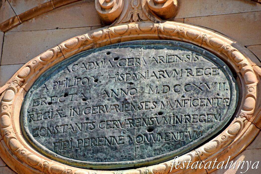 Universitat - Façanes exteriors