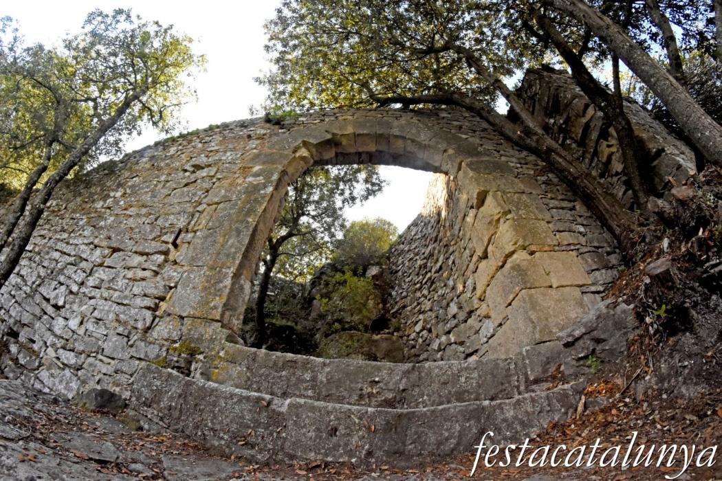 La Llacuna - Castell de Sant Pere de Vilademàger