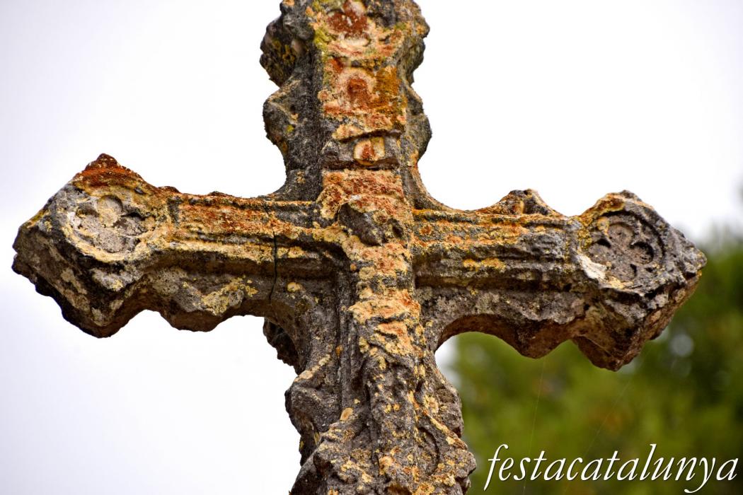 Creu de terme del Pla a Santa Maria de Miralles, prop de la Llacuna ***