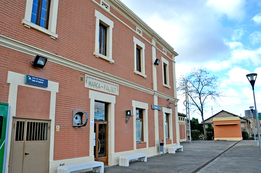 Estació de tren Marçà-Falset