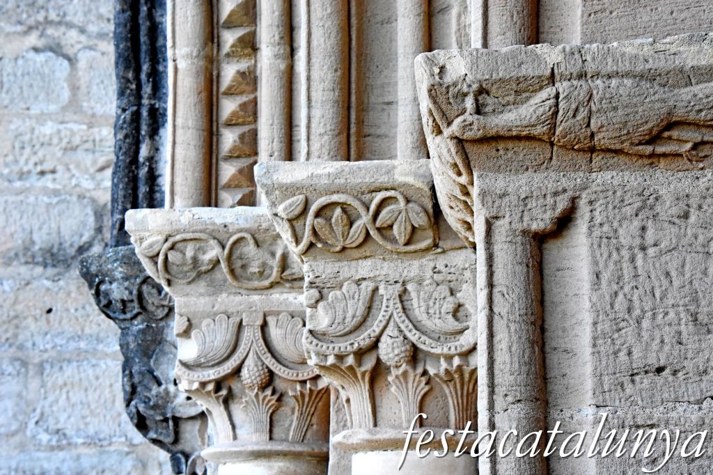 Santa Maria de Rubió - Portalada romànica