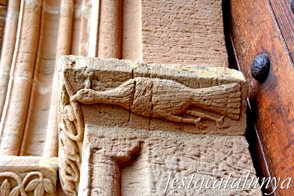 Santa Maria de Rubió - Portalada romànica