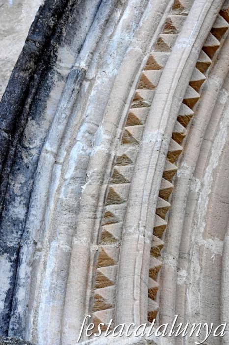 Santa Maria de Rubió - Portalada romànica