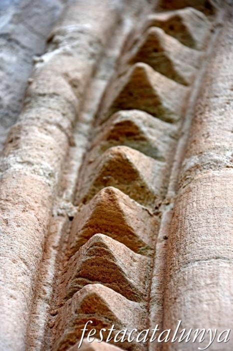Santa Maria de Rubió - Portalada romànica