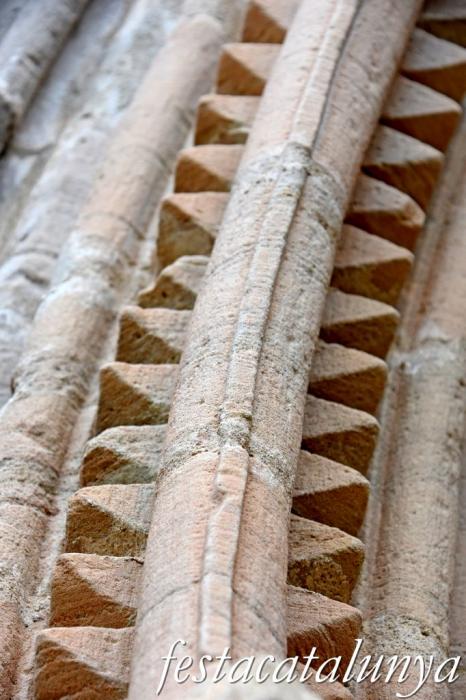 Santa Maria de Rubió - Portalada romànica