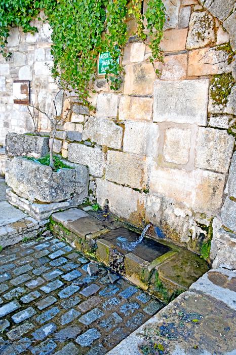 Font Vella de Vilanova de Prades ***