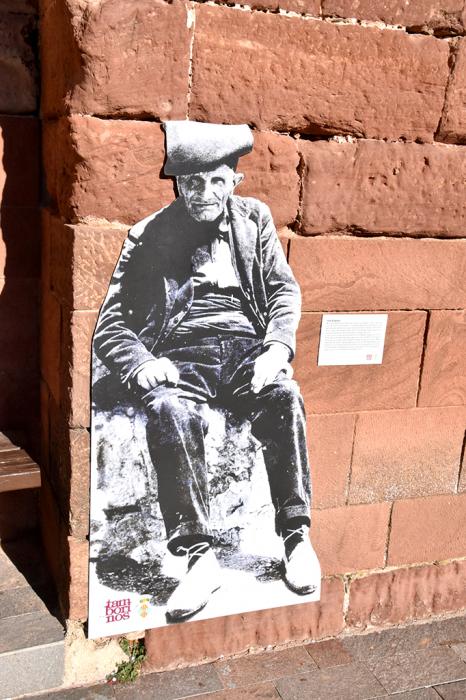 Pradencs al carrer ***