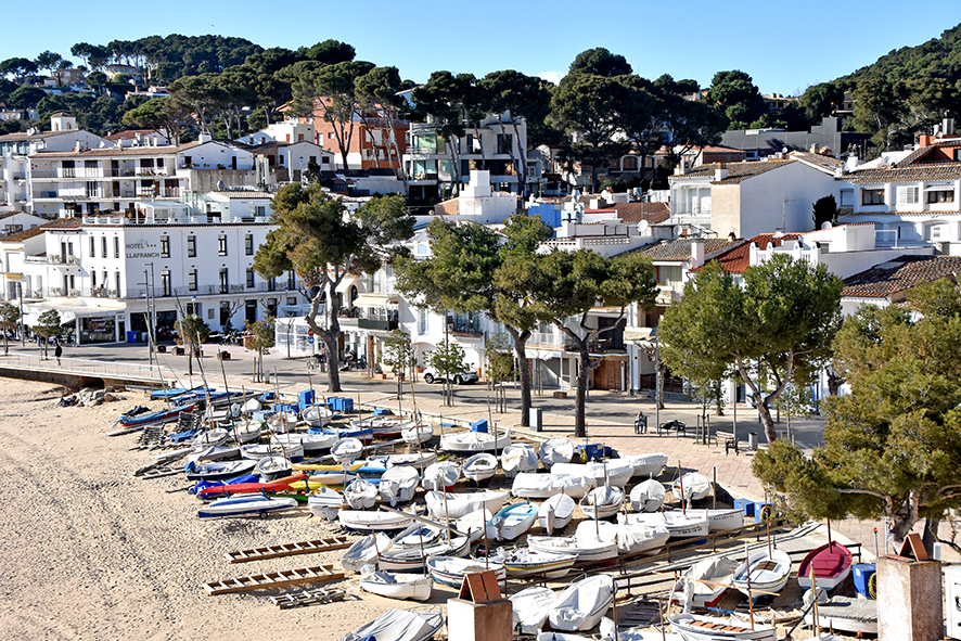 Poble de Llafranc a Palafrugell ***