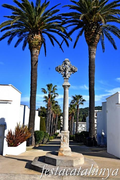 Palamós - Cementiri de Palamós - Creu del Portal 