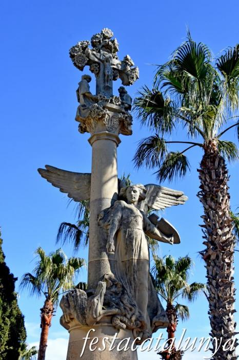 Palamós - Cementiri de Palamós - Sepulcre família Álvarez