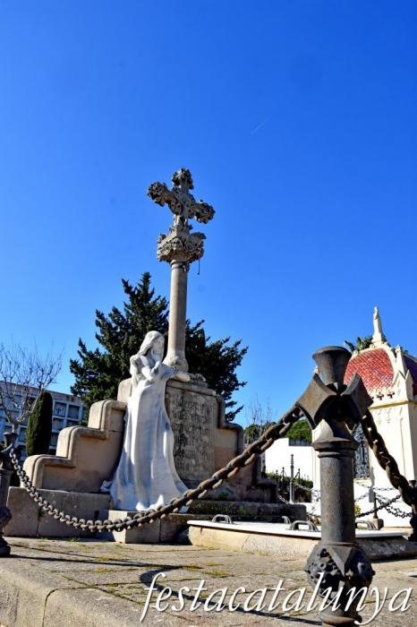 Palamós - Cementiri de Palamós - Sepulcre família Ribera