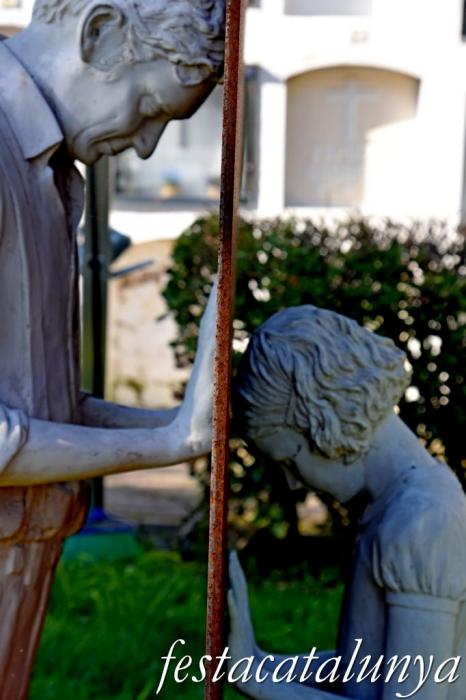 Palamós - Monument a les víctimes del nazisme al cementiri de Sant Joan 