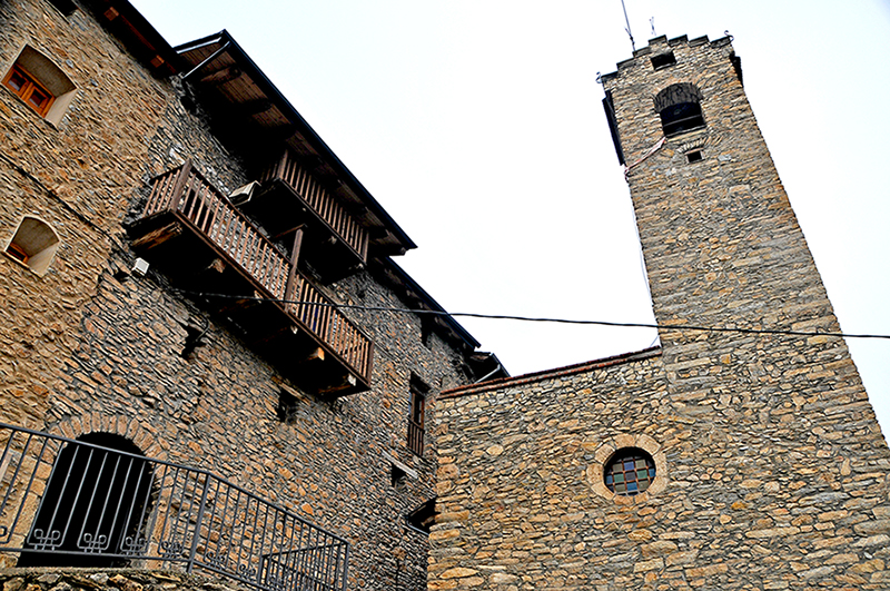 Estamariu - Església parroquial de Sant Vicenç o Santa Cecília