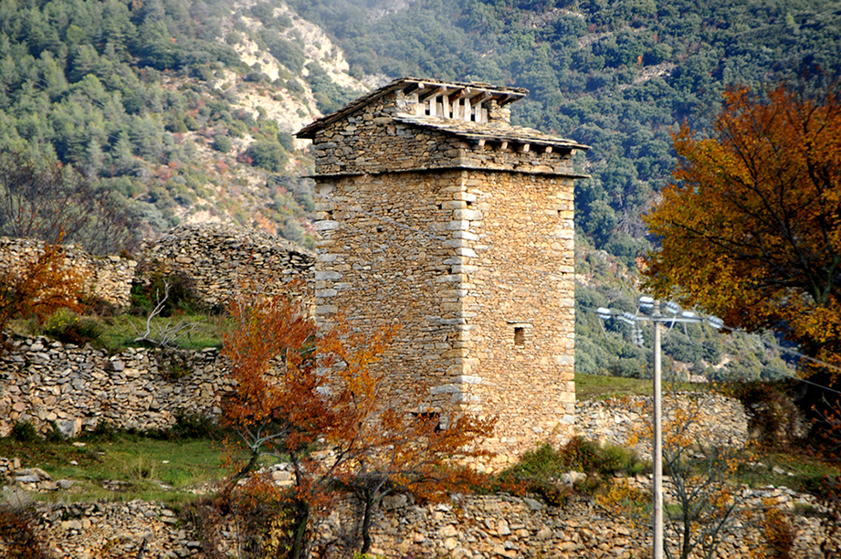 Torre Colomar de cal Ramonet a Estamariu