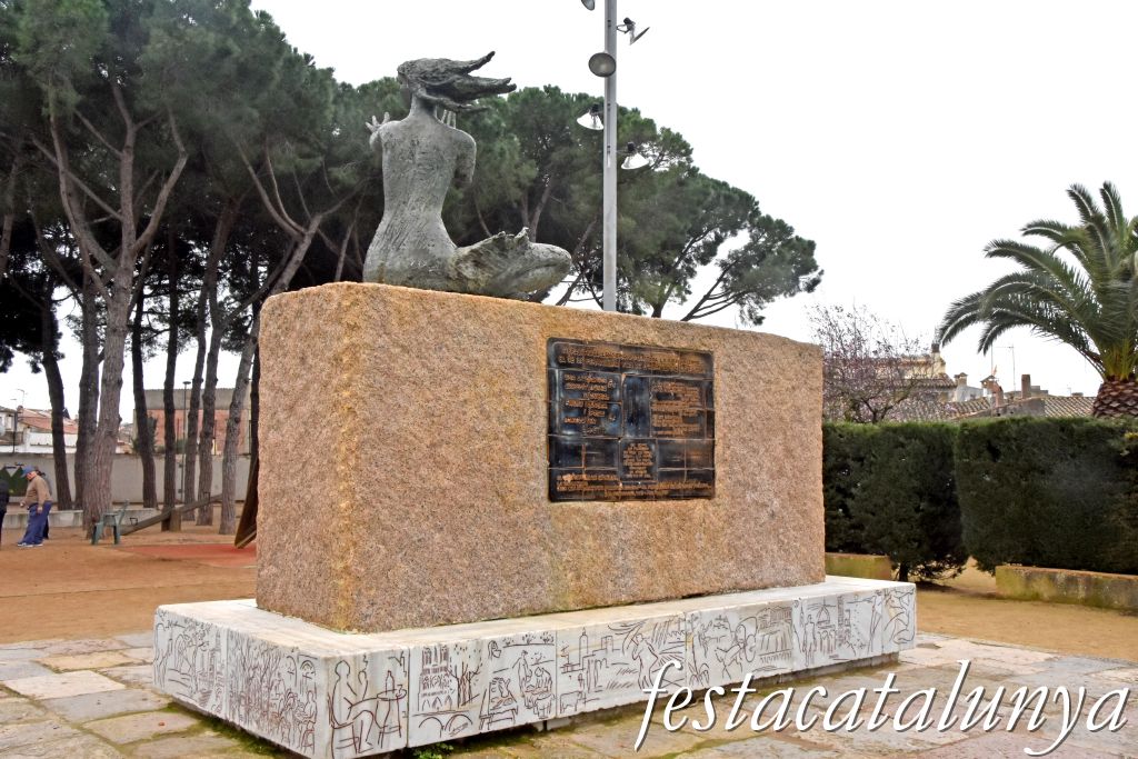 Palafrugell - Monument a Josep Pla