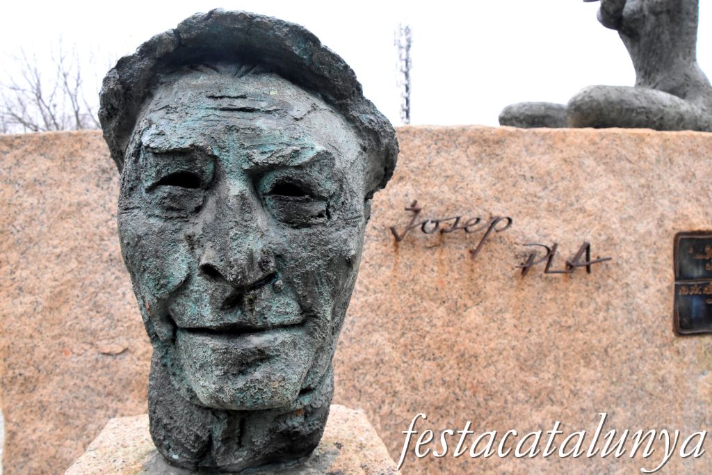Palafrugell - Monument a Josep Pla