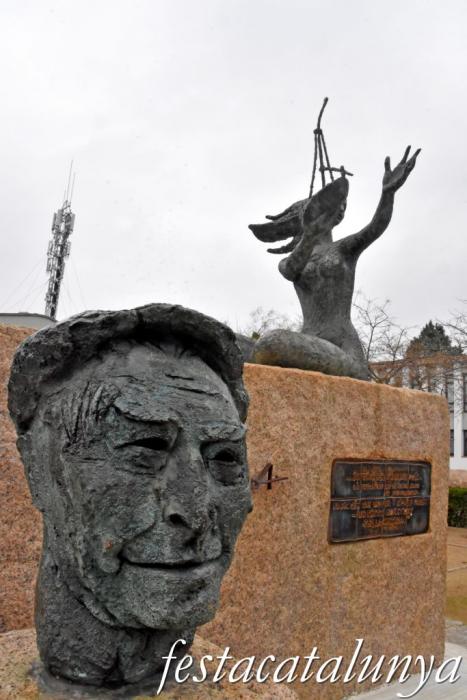 Palafrugell - Monument a Josep Pla