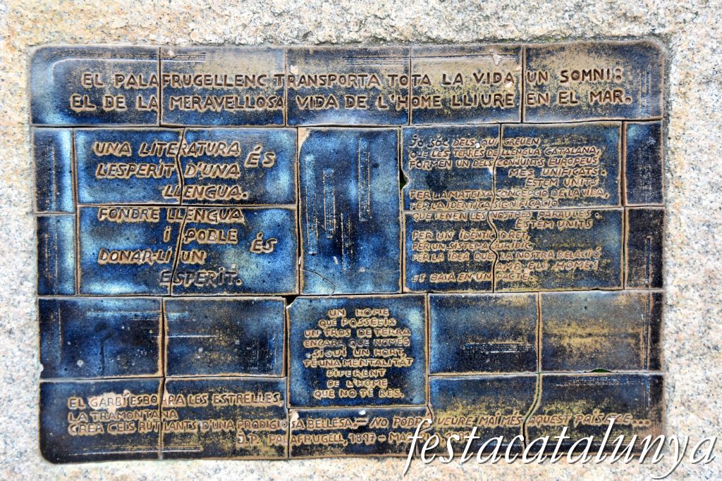 Palafrugell - Monument a Josep Pla