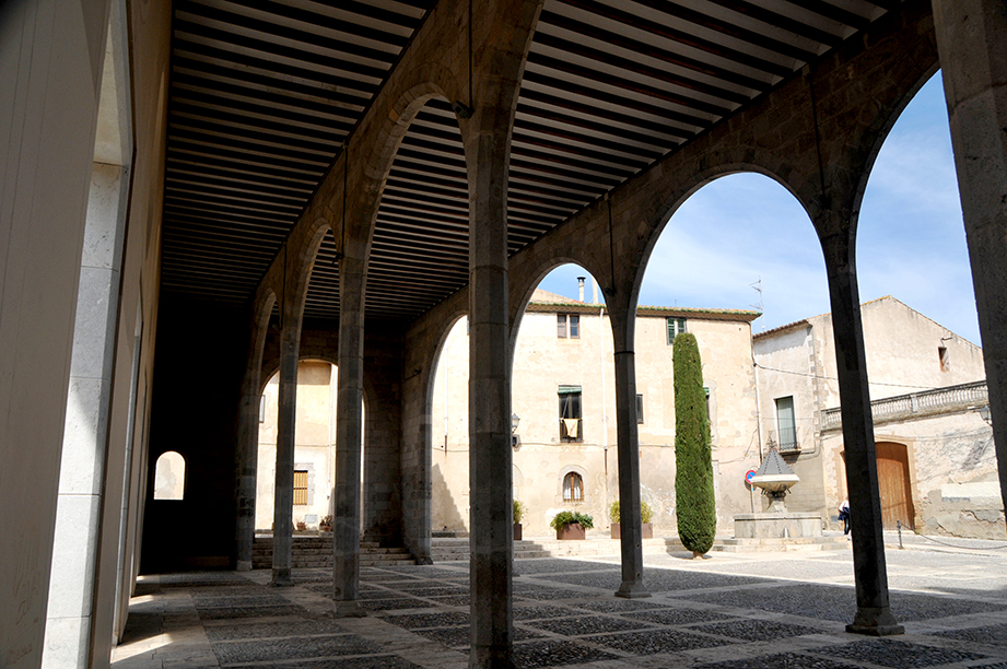 Llotja o Sala de Contractació de Castelló d'Empúries