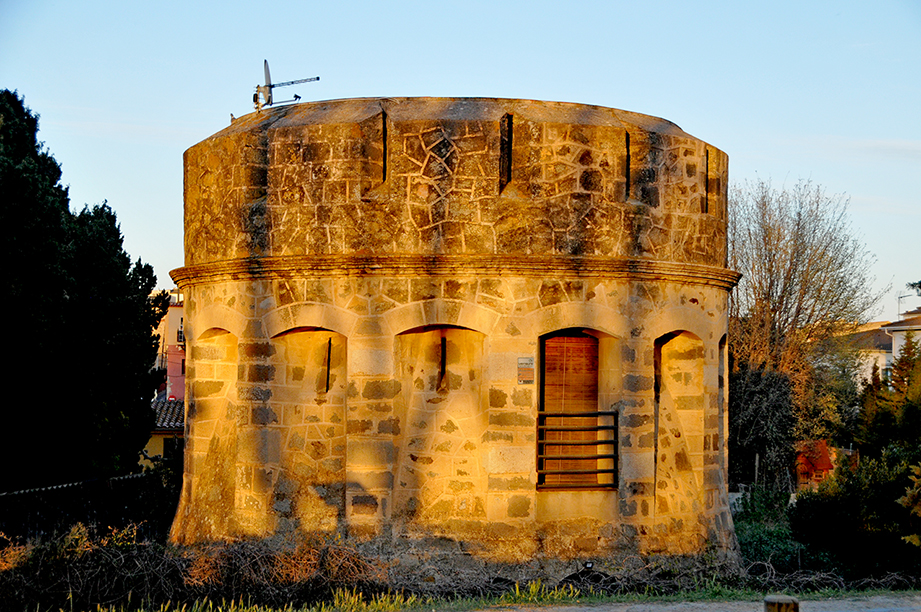 Torre Carlina de Castelló d'Empúries