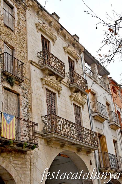 Banyoles - Plaça Major