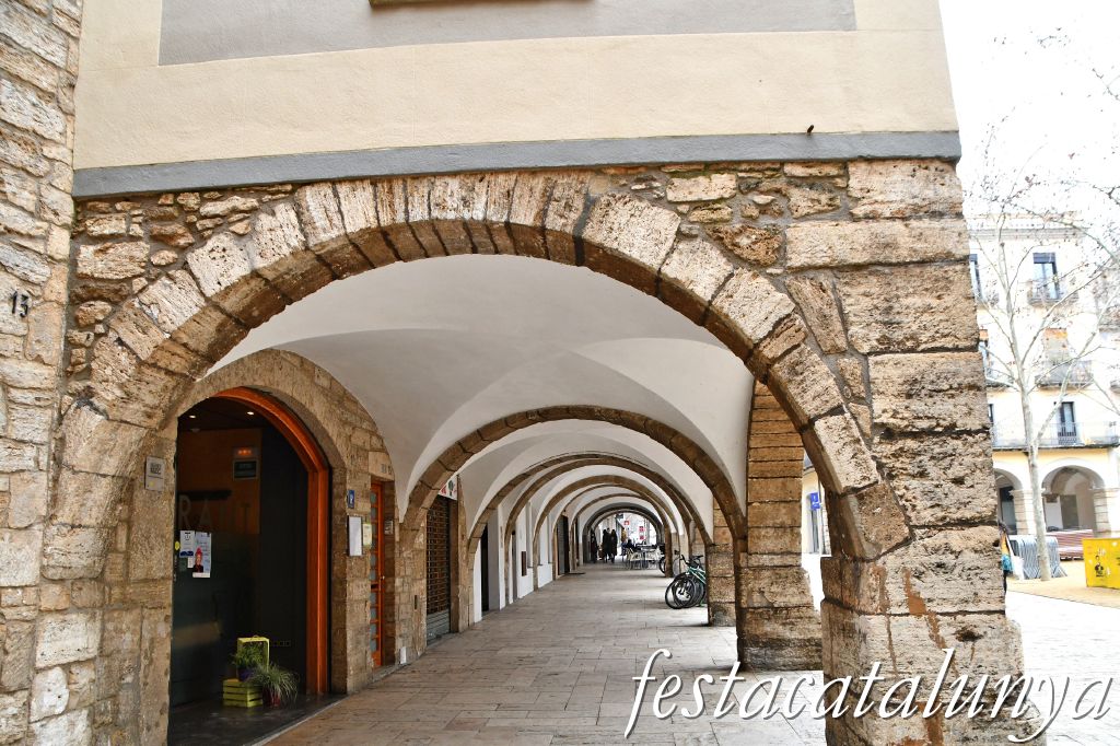 Banyoles - Plaça Major