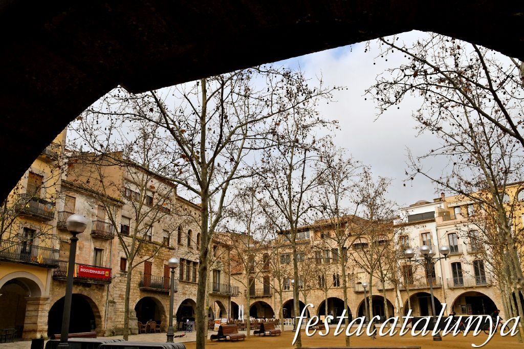 Banyoles - Plaça Major