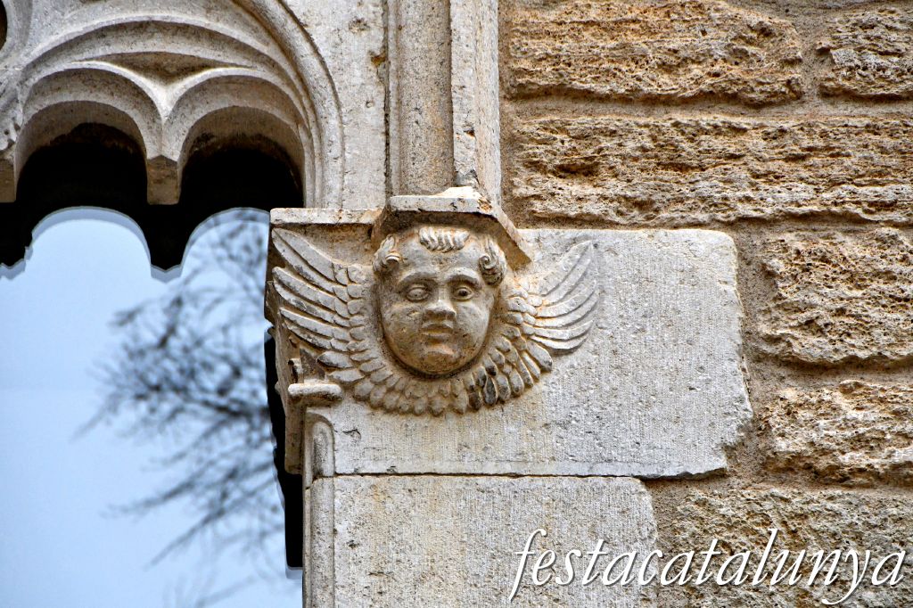 Banyoles - Plaça de la Font - Casa Mirambell