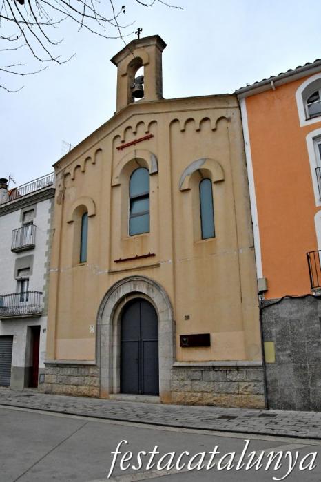 Banyoles - Plaça de les Rodes - Església Sagrada Família