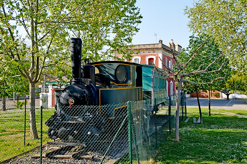 Estació de Fornells i Parc ***