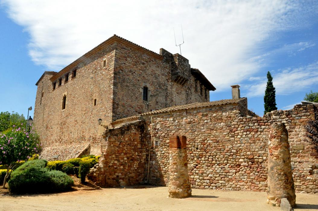 Castell de Plegamans a Palau-solità i Plegamans