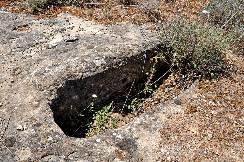 Necròpolis medieval a Concabella ***