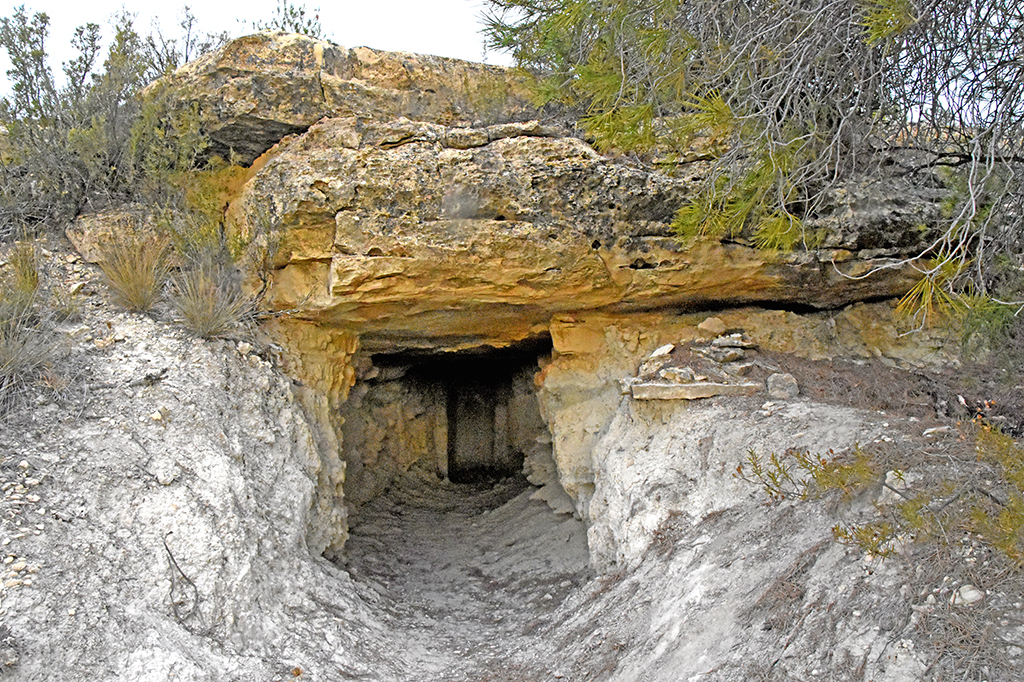 Fortificacions de la Punta del Duc a la Pobla de Massaluca (Espais de la Batalla de l'Ebre) ***