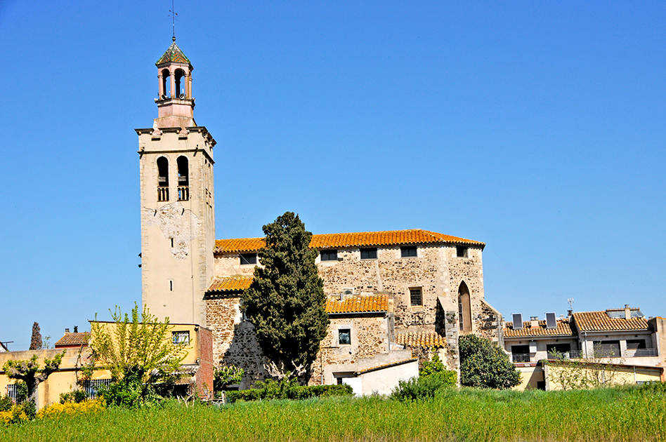 Església parroquial de Sant Esteve de Riudellots de la Selva ***