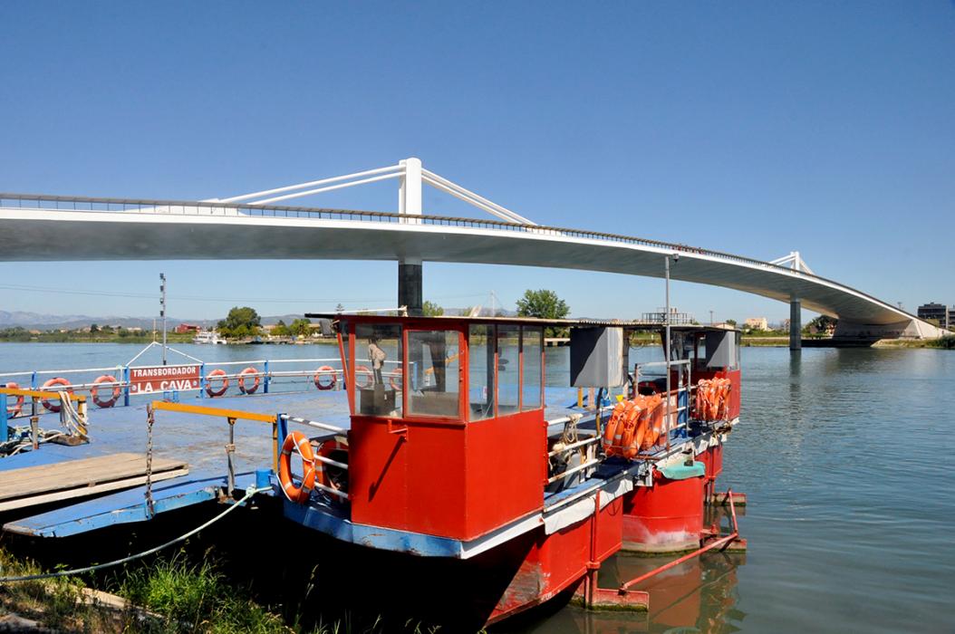 Pont Lo Passador de Sant Jaume d'Enveja ***