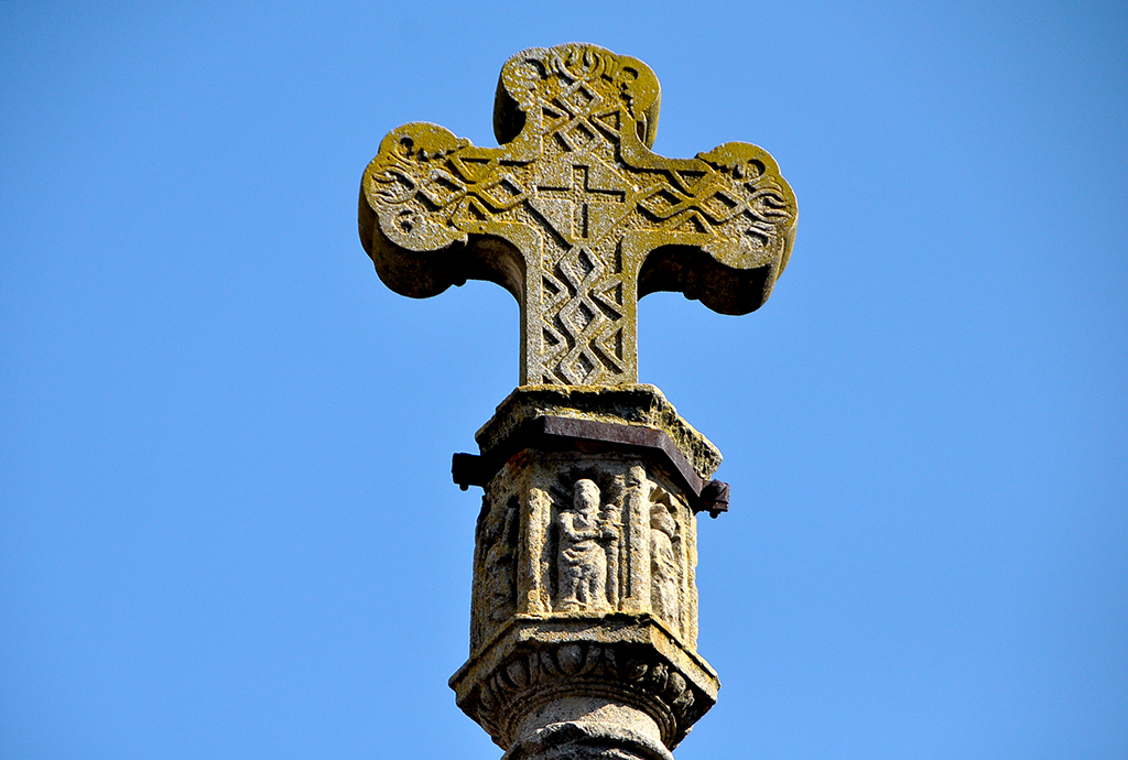 Creu de terme gòtica de Llorens