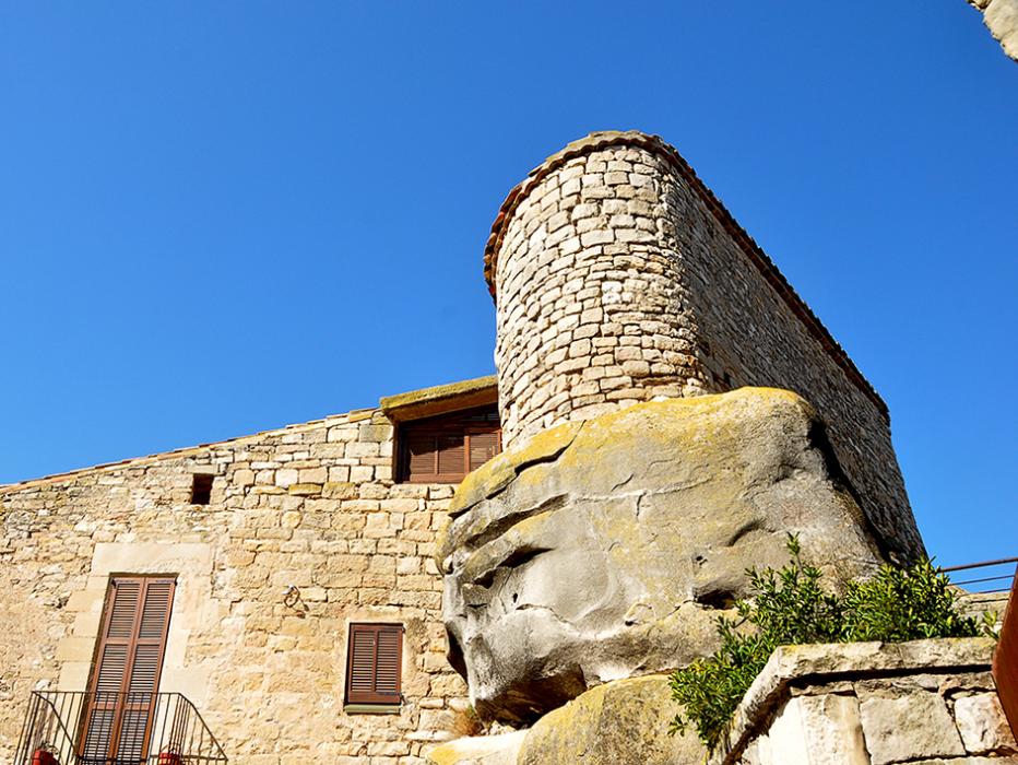 Castell de Rocafort de Vallbona ***