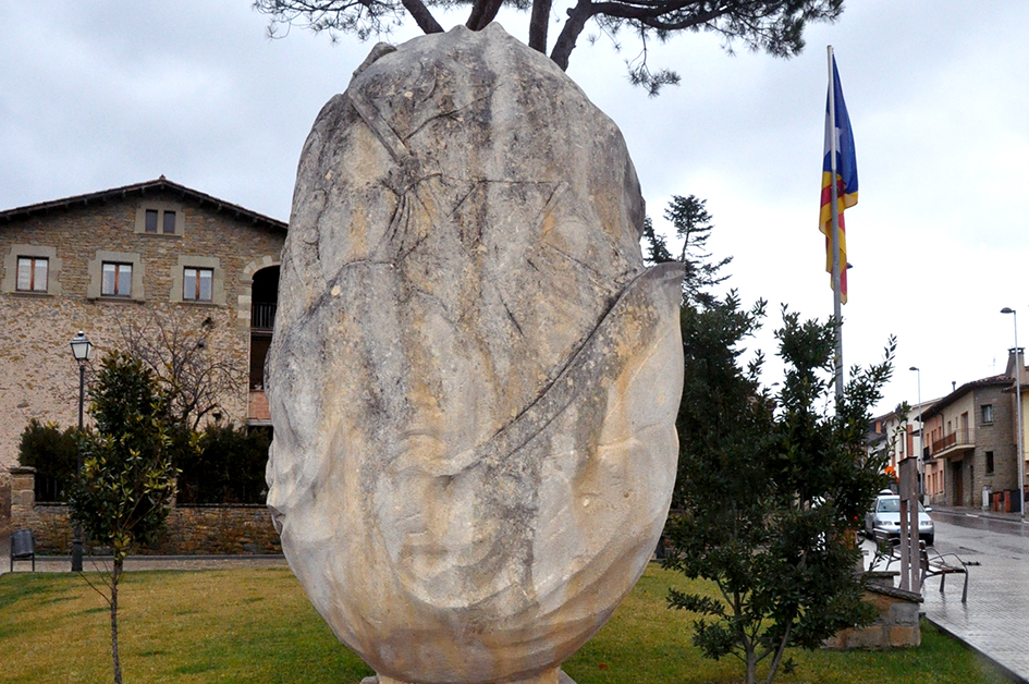 Monument a l'Atlàntida a Folgueroles