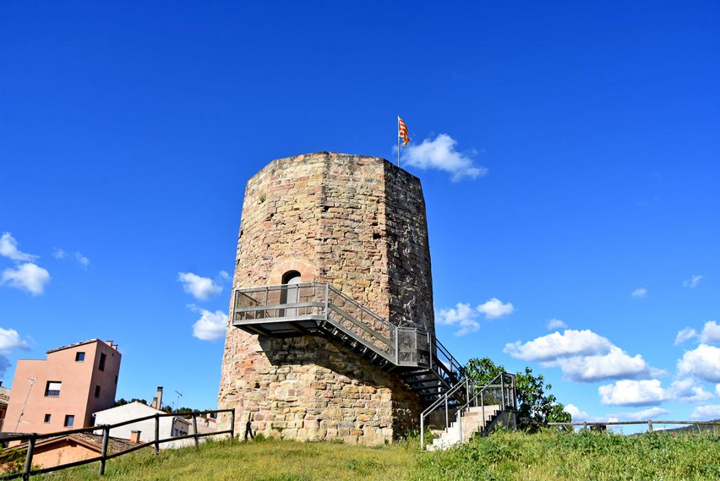 Castell d'Òdena ***