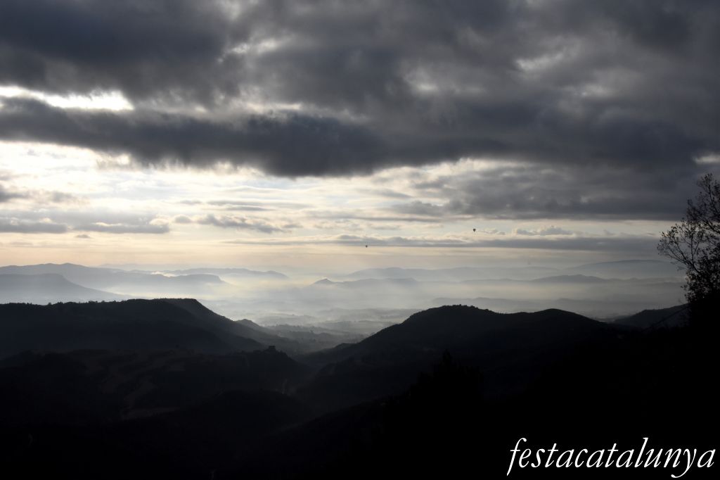 Òdena - Mirador de la conca d'Òdena a la serra de les Malloles